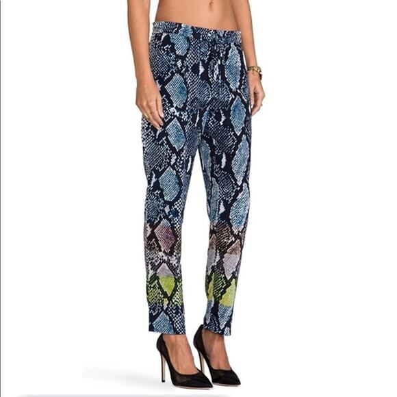 Diane von Furstenberg Bennet Two Animal Blue Snake Print Silk Pants - Picture 1 of 12